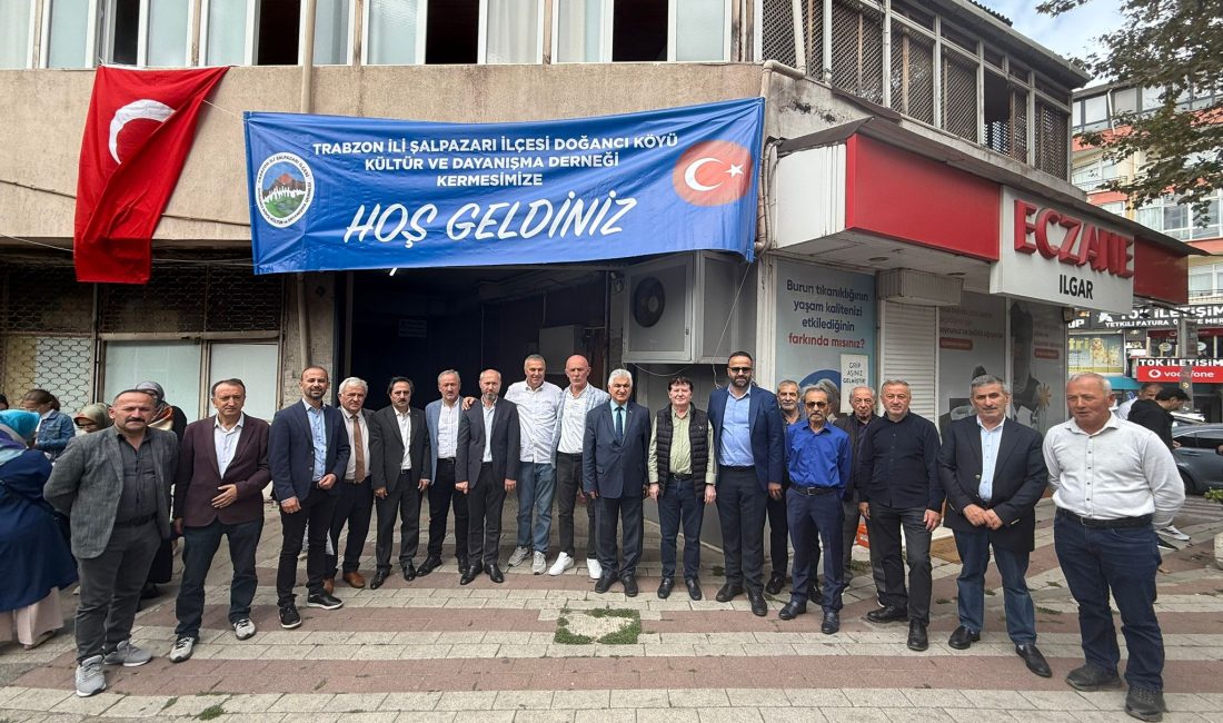 Üsküdar’da, Şalpazarı İlçesi Doğancı Köyü Derneği tarafından düzenlenen kermes yoğun