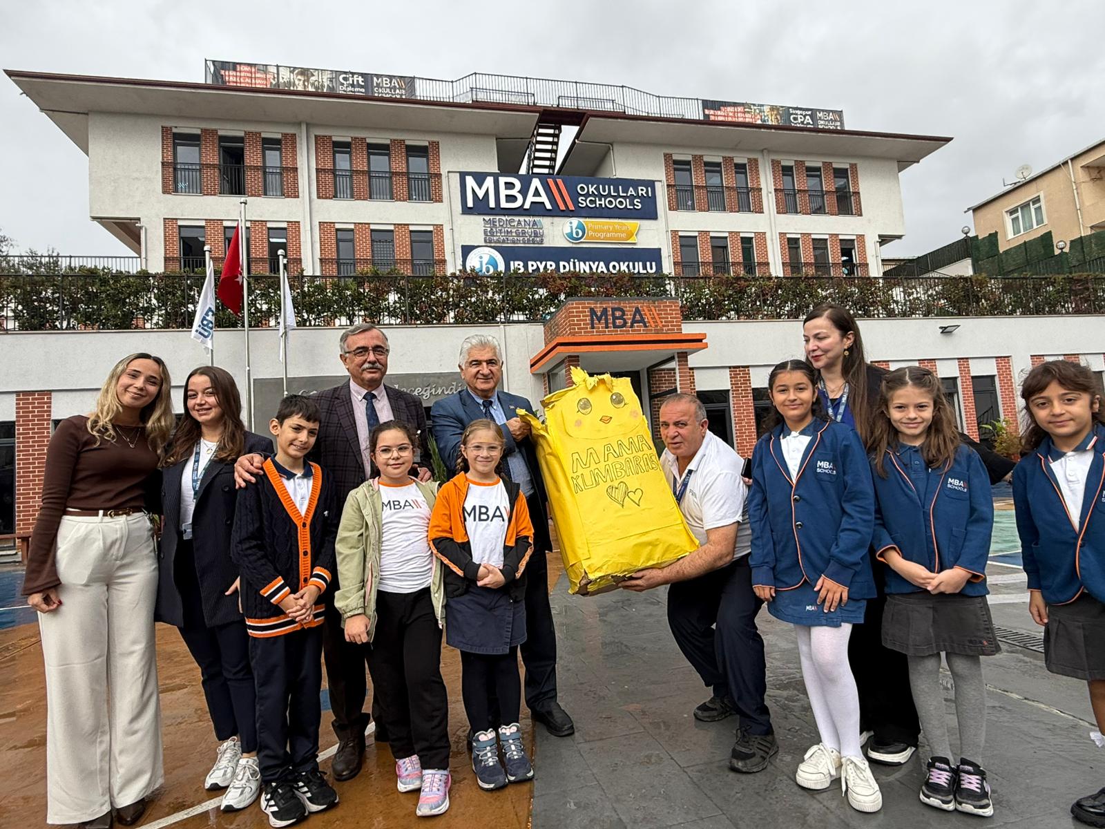 MBA Okulları Mama Kumbarası