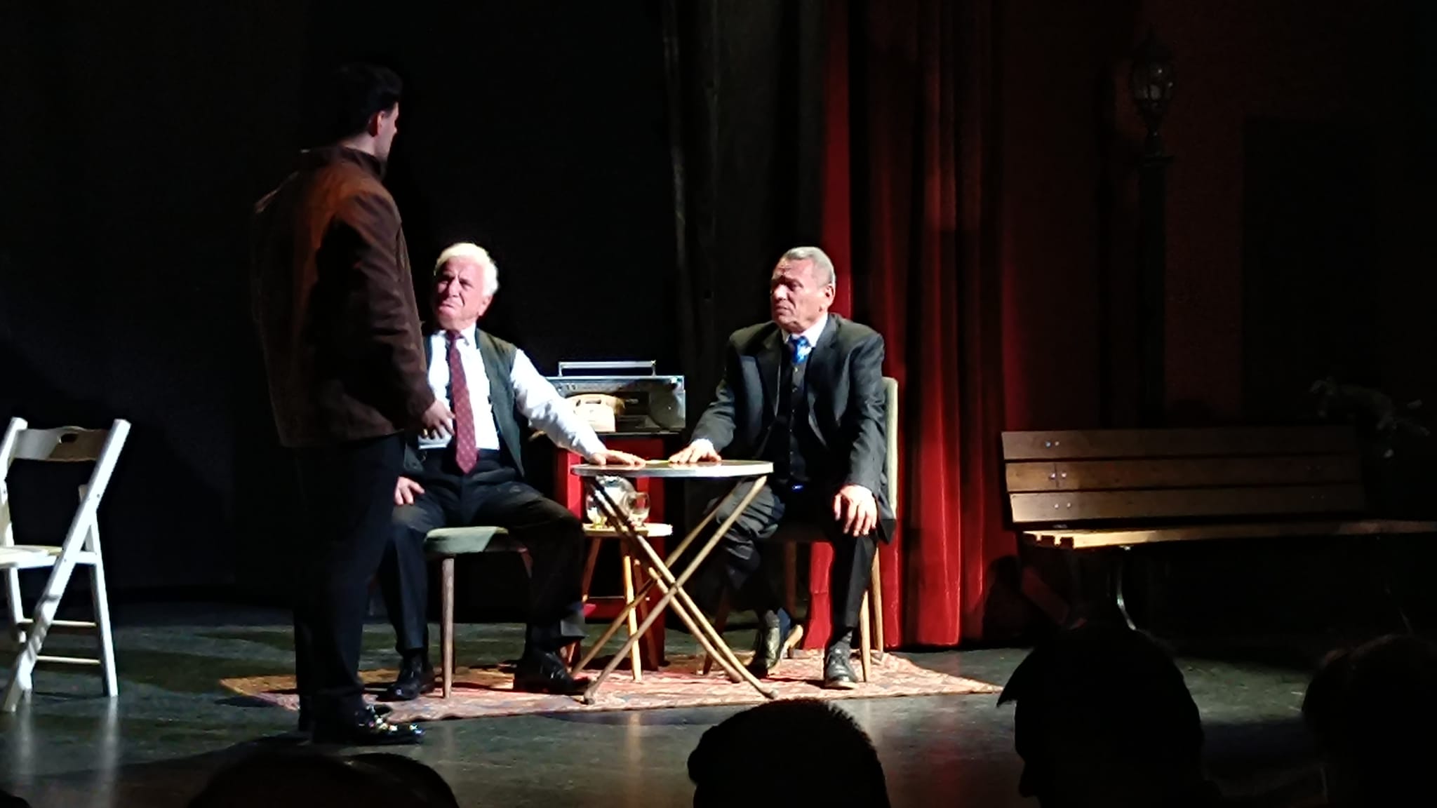 Yağmurdan Sonra Tiyatro Oyunu 