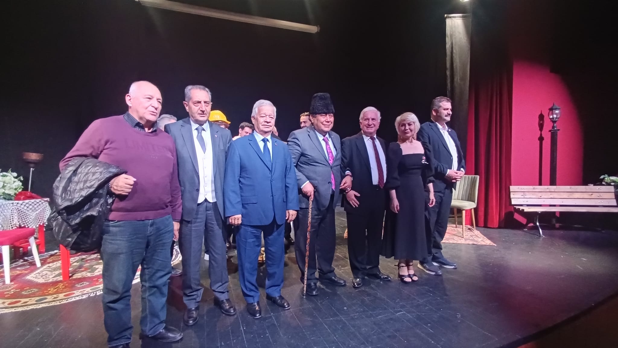 Tiyatro Oyunu Öncesi