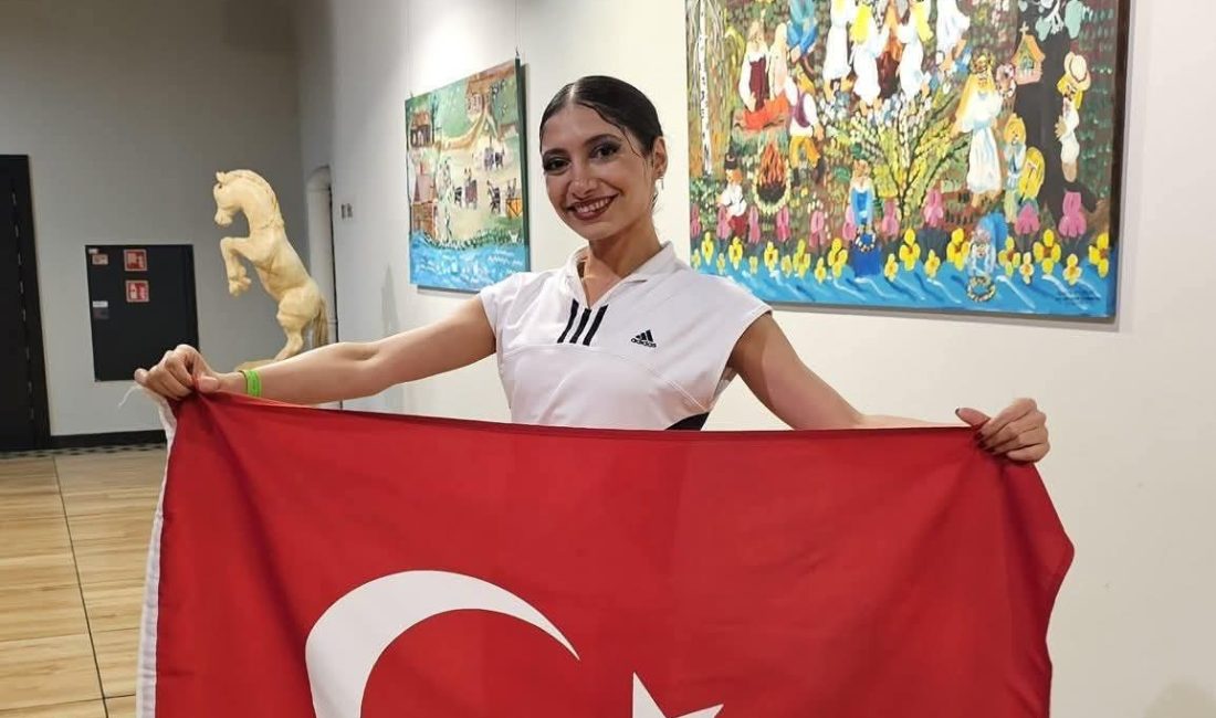 Polonya’da yapılan Dünya Dans Şampiyonası’nda Türkiye’yi temsil eden hemşehrimiz Buse