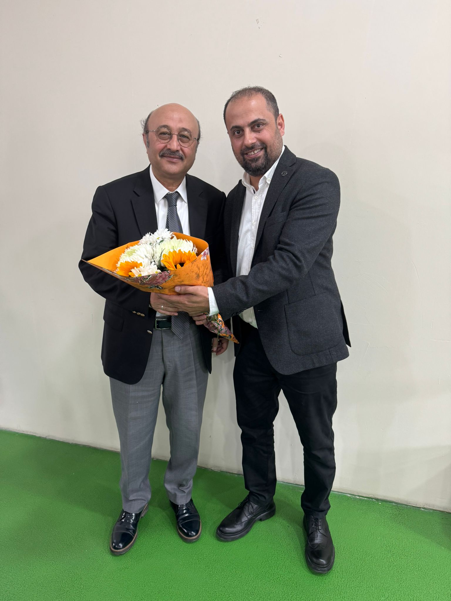 PROF. DR. MUSTAFA USTA