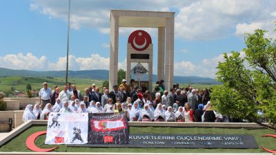 Millî Mücadele'nin kahraman isimlerinden Şehit Şerife Bacı, memleketi Seydiler'de dualar,