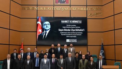 Üsküdar Belediye Meclisi’nde gerçekleştirilen başkan vekilliği seçiminde Muhammed Emin Sarıoğlu,
